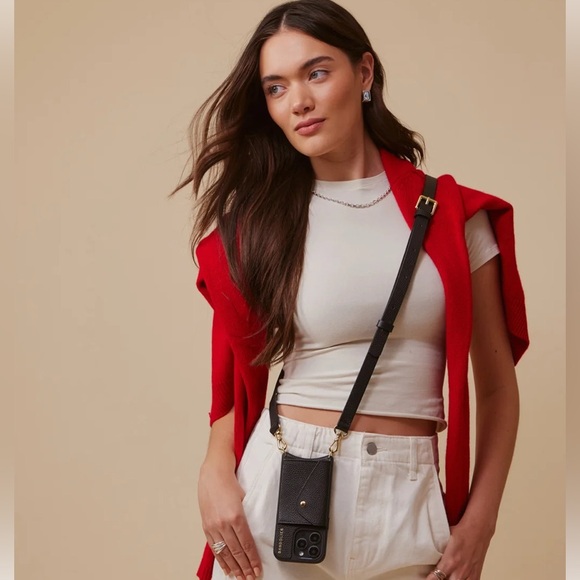 Bandolier HAILEY Black Leather Phone Case with Strap - Picture 2 of 9